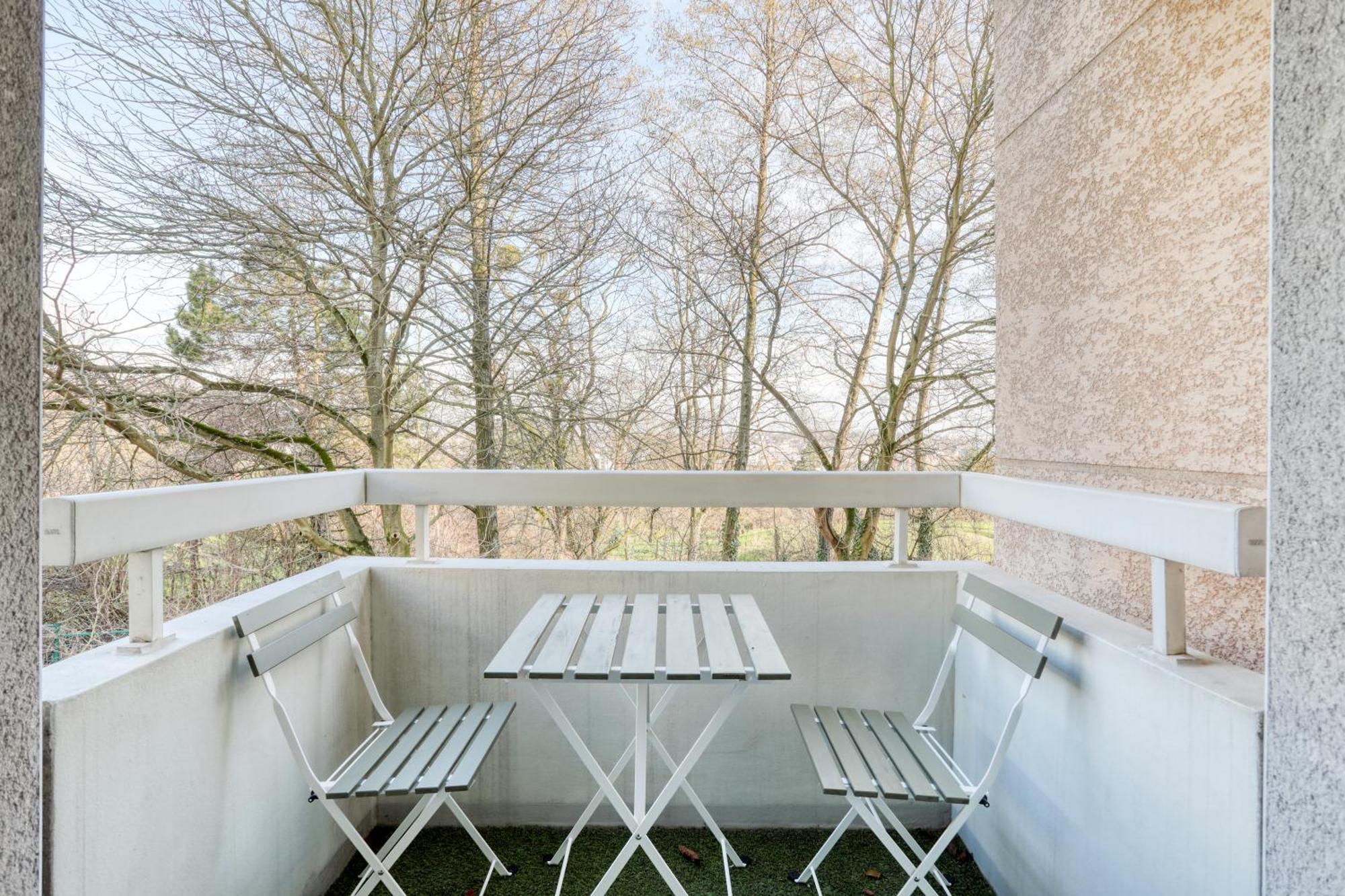 Le Warm Cocon - Spacieux T3 - 5 Personnes - Wifi Et Parking Rosny-sous-Bois Exterior photo